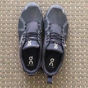 On Cloud Waterproof Running Shoes